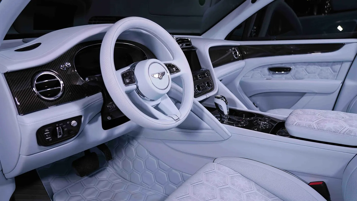 Discover the Bentley Bentayga S by Onyx Concept 1 of 5 prestigious limited-edition bespoke flagship SUV